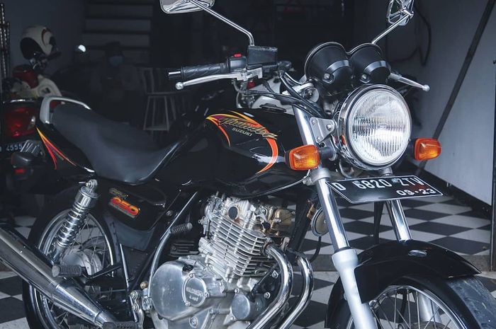 Wuih Suzuki Thunder 250 2001 Kondisi Super Mulus Pajak Dan Surat