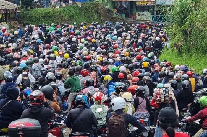 Bikers Catat Polisi Berlakukan One Way Di Jalur Puncak Bogor Saat