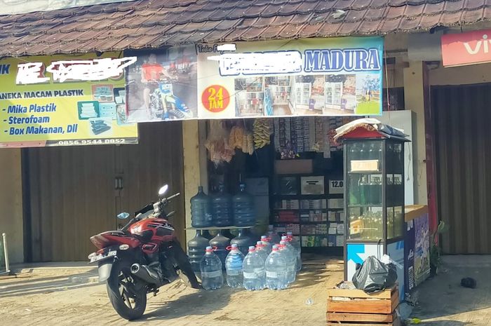 Membawa Keberuntungan Warung Madura Wajib Punya Dua Motor Ini Oleh