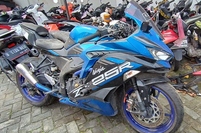 Bungkus Motor Murah Kawasaki Ninja ZX 25R Di Bawah Rp 100 Juta Dokumen