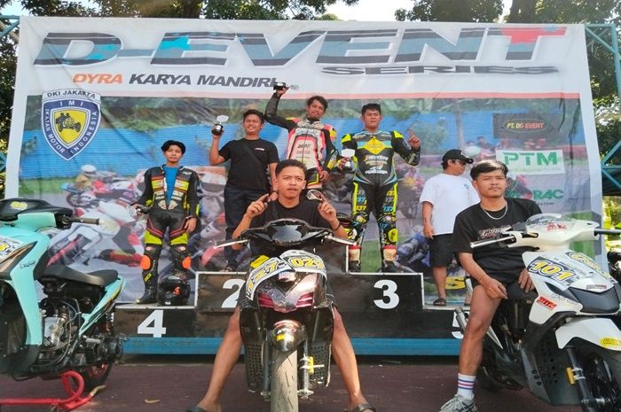 Gokil Pembalap Garage 27 Borong Podium Di Balap Motor D Event Series