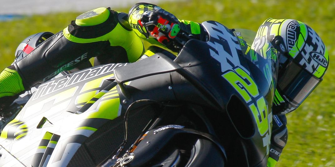 Andrea Iannone dengan Aprilia RSV versi 2019 di tes MotoGP Jerez