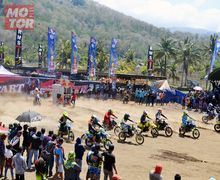 Ratusan Pembalap Jawa, Bali & Lombok Serbu Kejuaraan Grasstrack & Motocross Lumajang