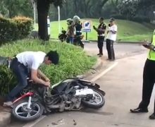 Video Pemotor Banting Honda Scoopy Nyaris Menimpa Pacarnya Sendiri, Polisi Santai Aja