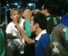 Video Pengendara Ojol Ditendang Gerombolan Pemuda di Pramuka, Bentrokan Besar Nyaris Pecah