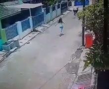 Tega Banget! Video Anak Kecil Nyaris Tersungkur, Ponselnya Dibawa Kabur Jambret di Bekasi