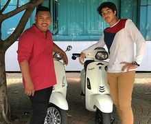 Enggak Nyangka, Bareng Anak Ahmad Dhani, Ajudan Pribadi Doyan Naik Motor Vespa