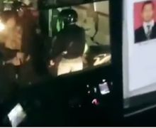 Mencekam, Video Pemotor Duel Lawan Sopir TransJakarta, Kaca Hancur Penumpang Histeris