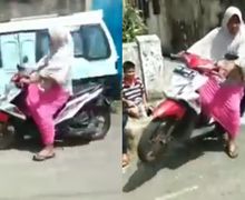Kocak, Video Emak-emak Freestyle Jemput Anaknya Naik Motor Honda BeAT