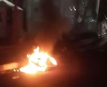 Api Berkobar di Kota Tua, Video Detik-detik Motor Terbakar Korban Dari Tawuran Saat Sahur On The Road?