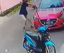Video Pemotor Ban Cacing Nekat Colong Spion Mobil Seharga Rp 4 Jutaan, Langsung Dibully Netizen