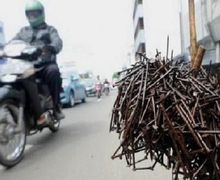 Bikers Waspadalah! Inilah Titik Paling Rawan Ranjau Paku di Jakarta