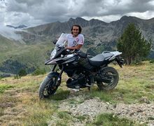 Naik Gunung, Alex Rins Naik Motor Adventure Suzuki, Salah Sebut Nama