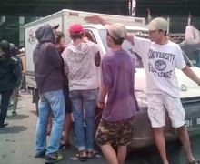 Video Detik-detik Penangkapan Begundal Pemeras Mobil Box di Tanah Abang, Wajah Garang Berubah Pucat
