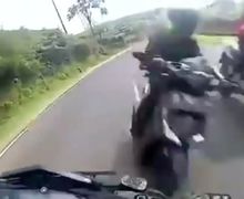 Video Detik-detik Honda Vario Hajar Yamaha Aerox Saat Cornering, Gak Paham Marka Jalan
