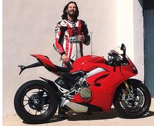 Gokil! Keanu Reeves Jajal Panigale V4S, Malah Ditantang Bos Ducati Jadi Test Rider
