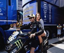 Dasar Valentino Rossi, Ucapkan Selamat Ulang Tahun Buat Pacar Naik Yamaha NMAX