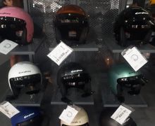 Pas Dipakai Harian atau Turing, Helm Cargloss Dijual Rp 200 Ribuan di IIMS Motobike Expo 2019