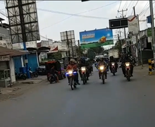 Keren! Video Susi Pudjiastuti Mantan Menteri Kelautan yang Digadang Jadi Dirut Garuda Lagi Riding Naik Motor Trail Suzuki