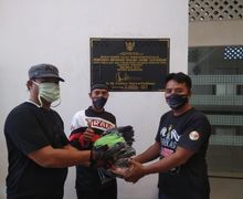 Dua Jempol! Komunitas Motor TRAFIC Bagi-bagi Ribuan Masker Demi Berantas Virus Corona
