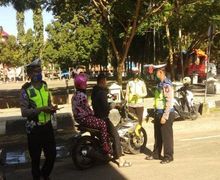 Heboh Pesan Berantai Denda Rp 300 Ribu Bagi Pengendara Enggak Pakai Masker, Polisi Langsung Bereaksi