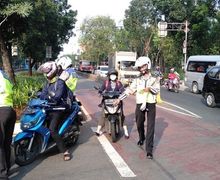 Ditanya Soal Tilang SIM Mati atau Tanpa SIM saat Operasi Patuh Jaya 2020, Polisi Malah Bilang Begini