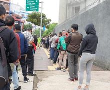 Jalanan Macet, 11 Ribu Orang Urus Tilang Operasi Patuh Jaya 2020, Antriannya Mengular Hingga 1 Km
