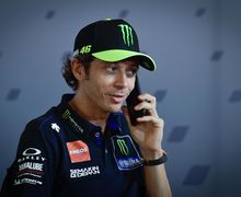 Bikin Sedih, Valentino Rossi Gabung Petronas Yamaha SRT Tanpa 2 Orang Keluarganya