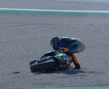 Live Report, Adik Valentino Rossi dan Fabio Di Giannantonio Crash di Moto2 Aragon