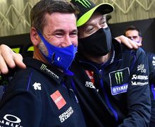 Pedih, Setelah 20 Tahun Bersama, Alex Briggs Mengucapkan Selamat Tinggal Kepada Valentino Rossi