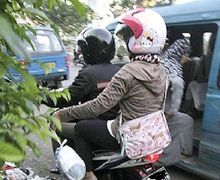 Street Manners:  Bikers Masih Buang Sampah di Jalan Siap-siap Nyetor Rp 12 Juta