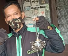 Kenalin Nih Bro, Driver Ojol Penyapu Ranjau Paku Jalanan Jakarta