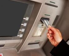 Catat Mulai Bulan Depan Jangan Sering Cek Saldo ATM Berakibat Tabungan Terkuras