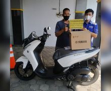 Gokil Beli Tunai Yamaha Lexi Pakai Uang Recehan, Hasil Menabung Dua Tahun