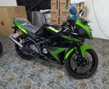 Dealer Ini Punya Kawasaki Ninja 150 RR 2014 Kondisi Baru Masih Kinyis-kinyis, Dijual Dengan Harga Segini