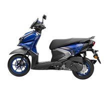 Motor Baru Yamaha Punya Tenaga Listrik, Harganya Bikin Honda BeAT Minder