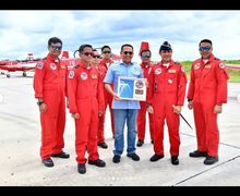 Ketua IMI Apresiasi Aksi Akrobatik TNI AU Di Sirkuit Mandalika Saat WSBK Indonesia 2021