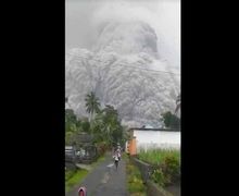 Mencekam Video Gunung Semeru Meletus, Rumah Ambruk Motor Yamaha NMAX Terkena Abu