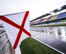 Ada Bendera Putih Dengan Garis Silang Merah Di Balapan MotoGP, Apa Sih Artinya?