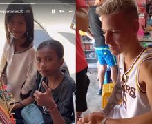 Pembalap MotoGP Fabio Quartararo Sudah Sampai di Lombok, Borong Gelang Sebanyak Ini