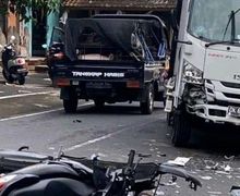 Yamaha NMAX Hancur Lebur Adu Banteng Versus Truk di Bali, Pemotor Bule Terkapar di Jalan