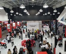 Honda Tawarkan Promo Potong Angsuran Hingga Gratis Oli Selama 1 Tahun  di Jakarta Fair