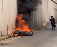 Mencekam, Video Motor Tiba-tiba Terbakar di Underpass Pondok Indah, Diduga Korsleting Listrik