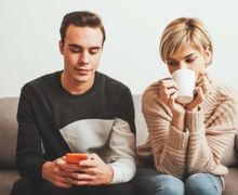7 Perilaku yang Bisa Membuat Hubunganmu dengan Pasangan Jadi Hancur, Hati-hati ya!