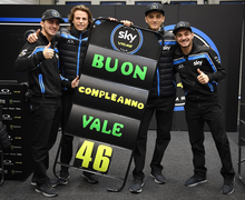 Valentino Rossi Tidak Bisa Buru-buru Gantikan Posisi Tech3 di MotoGP