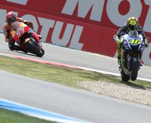 Flashback MotoGP Belanda 2015, Duel Rossi Versus Marquez Di Tikungan Terakhir