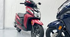 Motor Baru Kembaran Honda Vario 125 Versi 2024 Meluncur Bodi Bongsor Isi Bensin dari Lampu Belakang