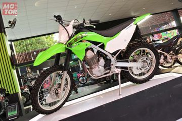 Waduh, Kenapa Motor Trail Kawasaki KLX 230R Tidak Bisa Dibeli ...
