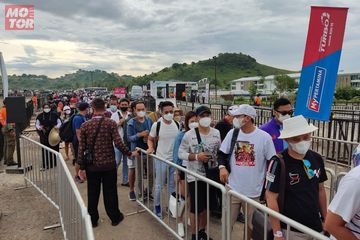 Ilustrasi penonton MotoGP Mandalika yang akan masuk ke venue.