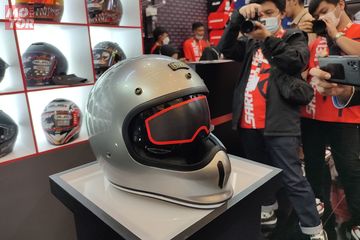 Helm motor custom top